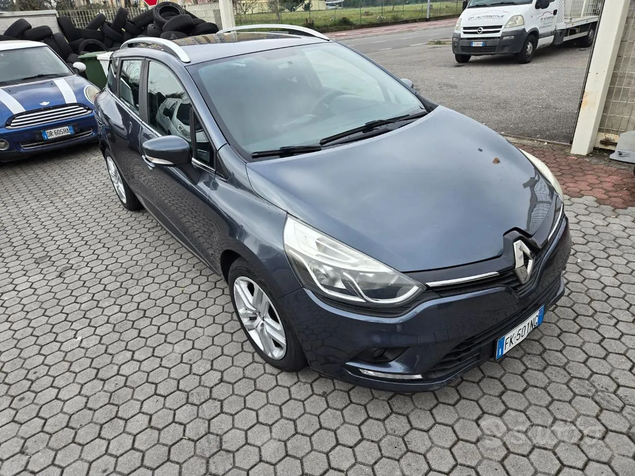 Renault Clio 2017 photo 2