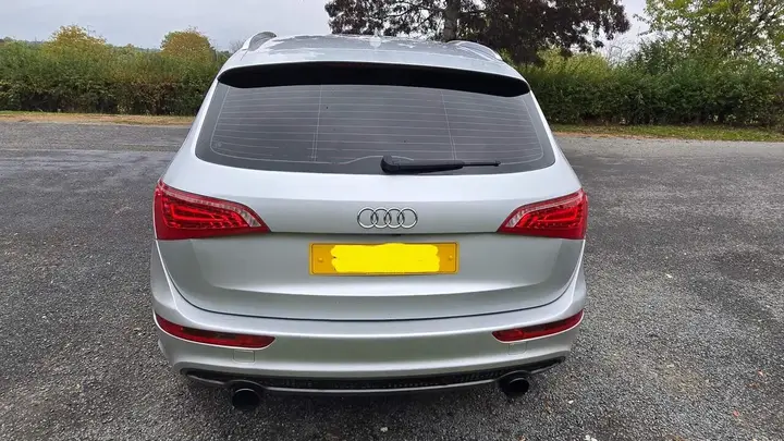 Audi Q5 2011 photo 2