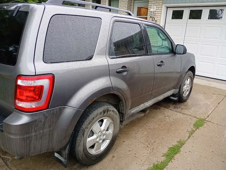 Ford Escape 2009 photo 3