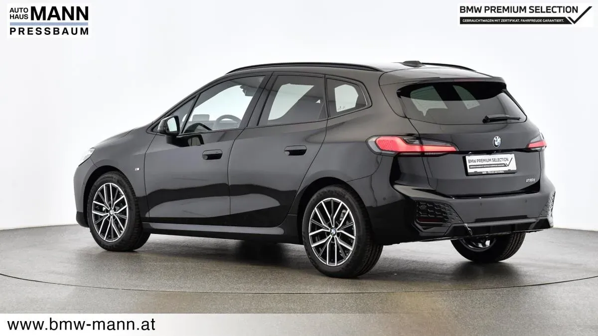 BMW 2 Series 2025 photo 3