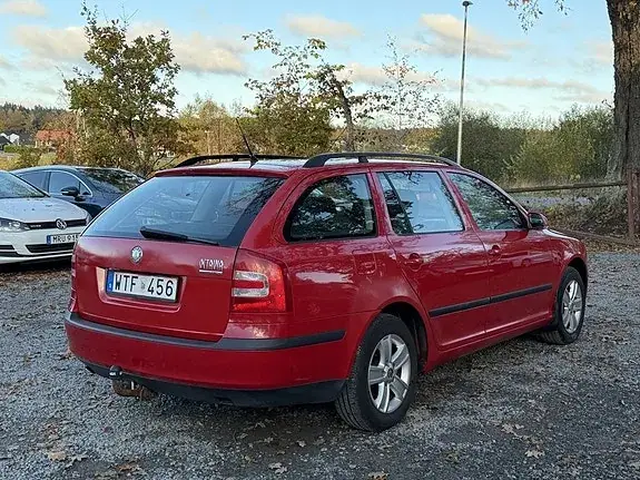 Skoda Octavia 2005 photo 3