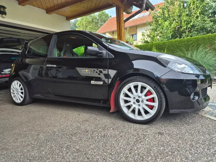 Renault Clio 2008 photo 2