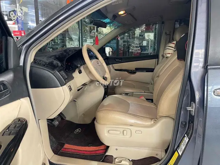 Toyota Sienna 2007 photo 2