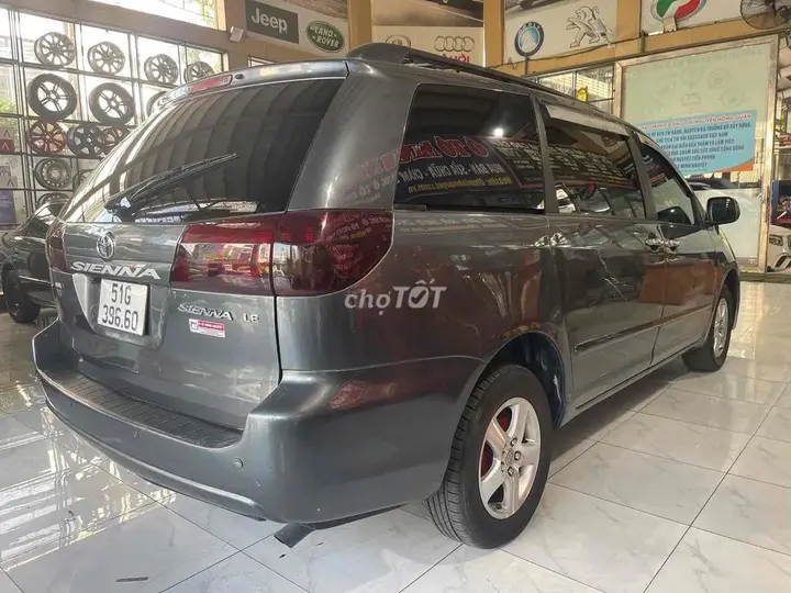 Toyota Sienna 2007 photo 4