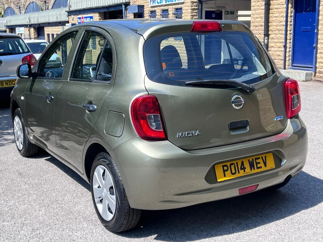 Nissan Micra 2014 photo 3