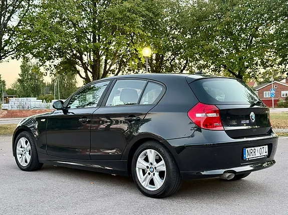 BMW 118D 2010 photo 4