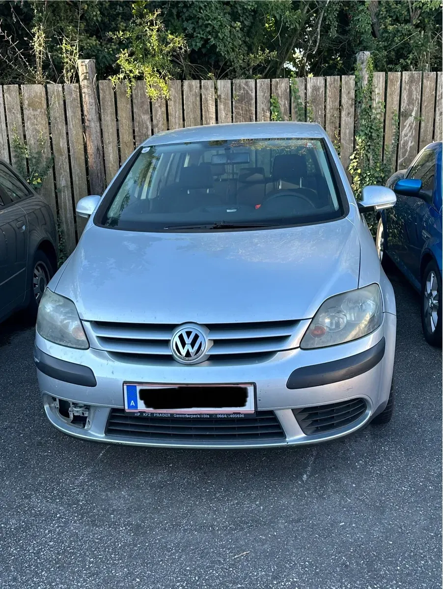 Volkswagen Golf 2005 photo 2