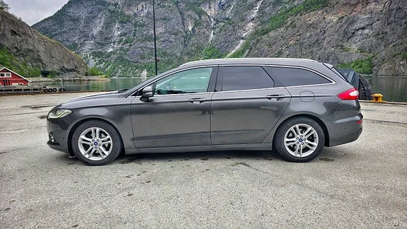 Ford Mondeo 2015 photo 2