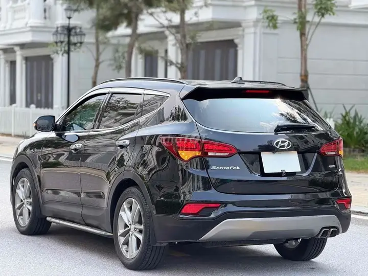 Hyundai Santa Fe 2018 photo 3