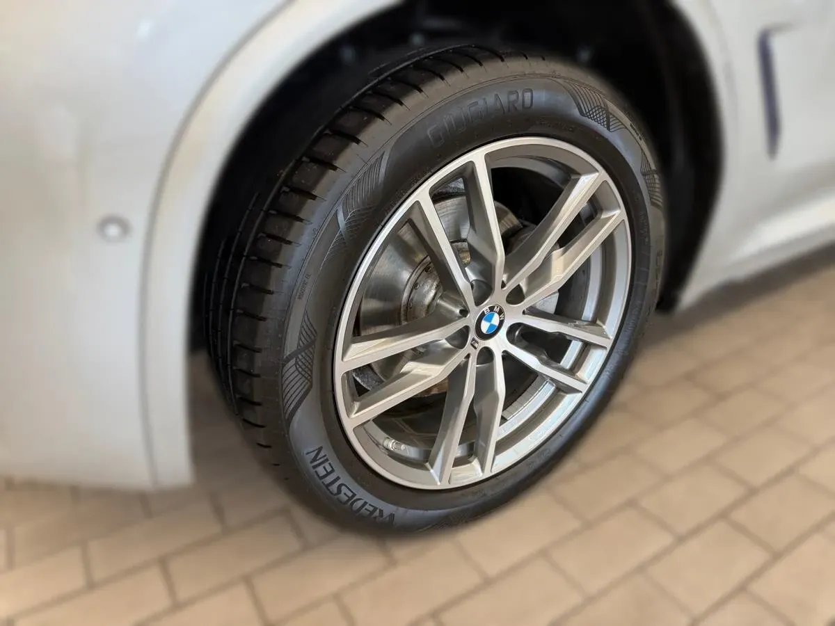 BMW X3 2017 photo 3