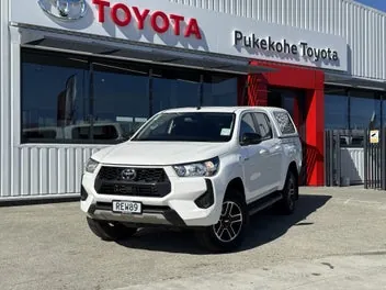 Toyota Hilux 2025 photo 2