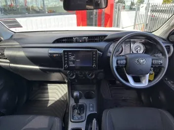 Toyota Hilux 2025 photo 3