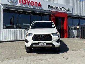 Toyota Hilux 2025 photo 4