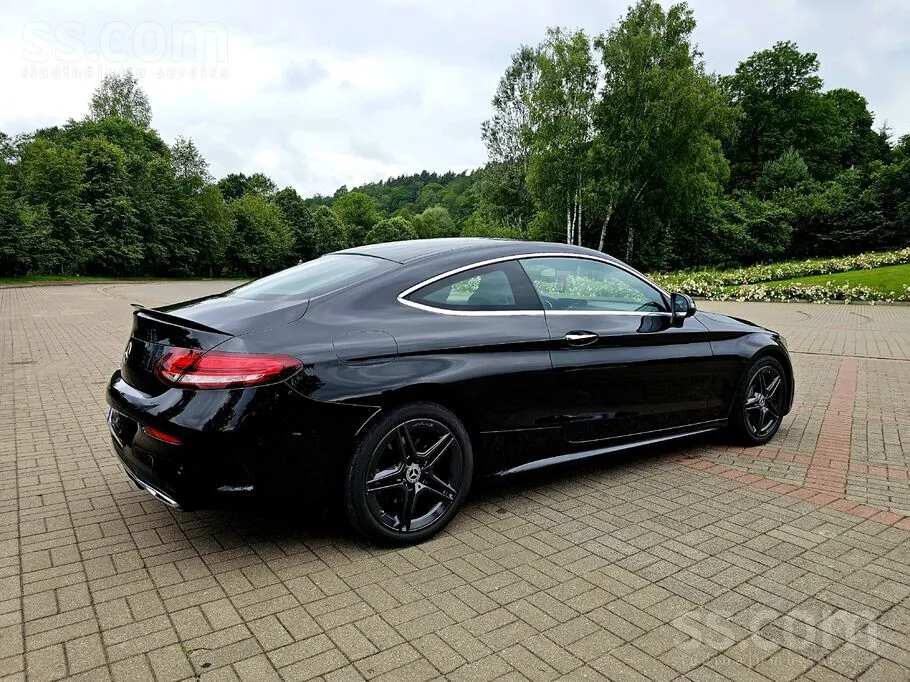 Mercedes-Benz C220 2018 photo 3