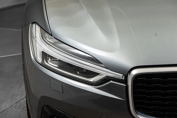 Volvo Xc60 2019 photo 3