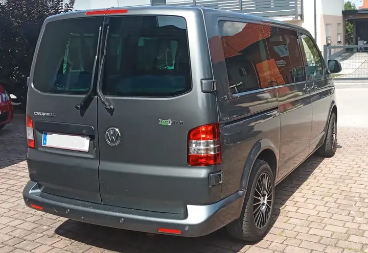 Volkswagen Caravelle 2011 photo 3