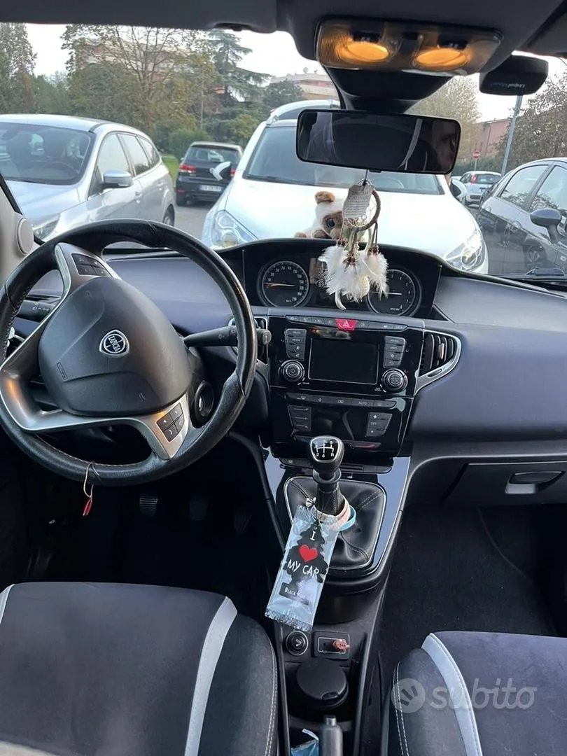Lancia Ypsilon 2016 photo 4