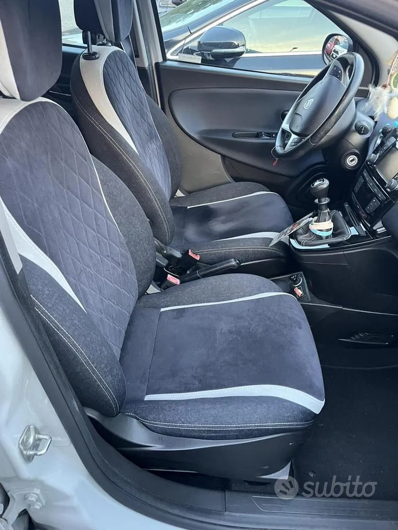 Lancia Ypsilon 2016 photo 5