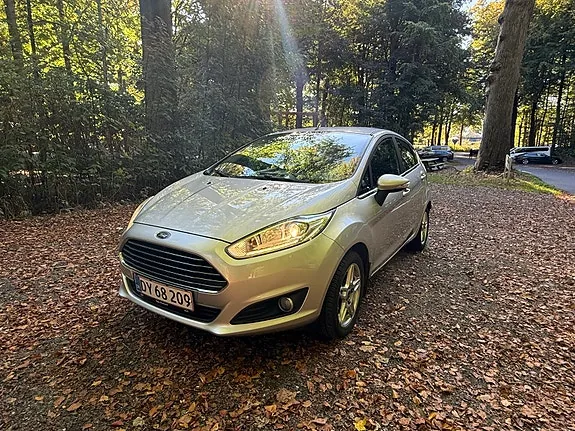 Ford Fiesta 2014 photo 3