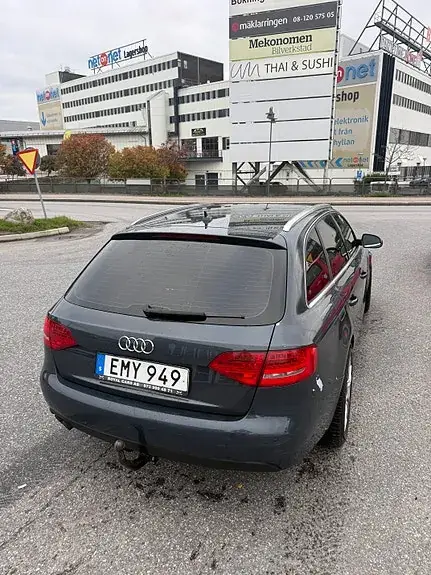 Audi A4 2011 photo 4
