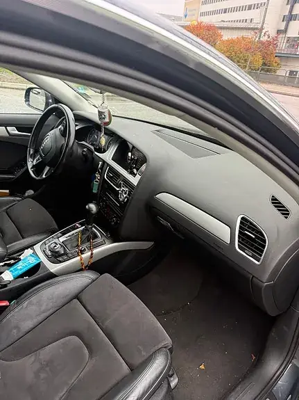 Audi A4 2011 photo 3