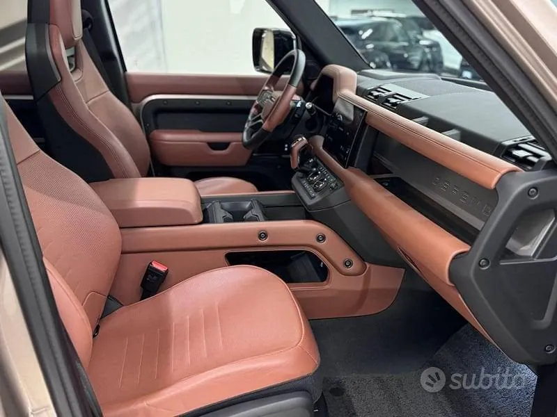 Land Rover Defender 2025 photo 3