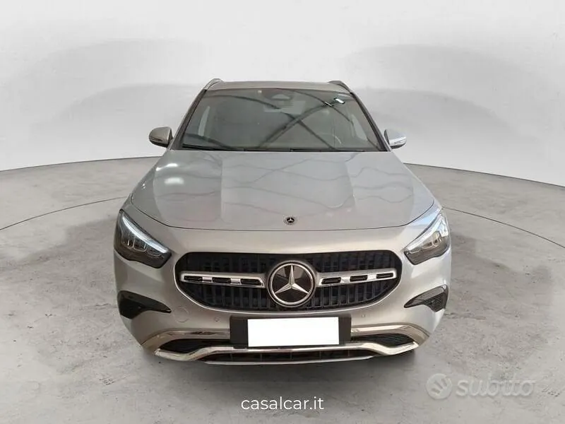 Mercedes-Benz Gla 2025 photo 2