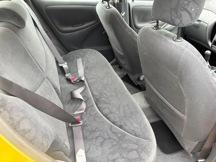 Toyota Yaris 2003 photo 5