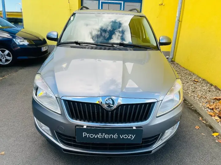 Skoda Fabia 2013 photo 2