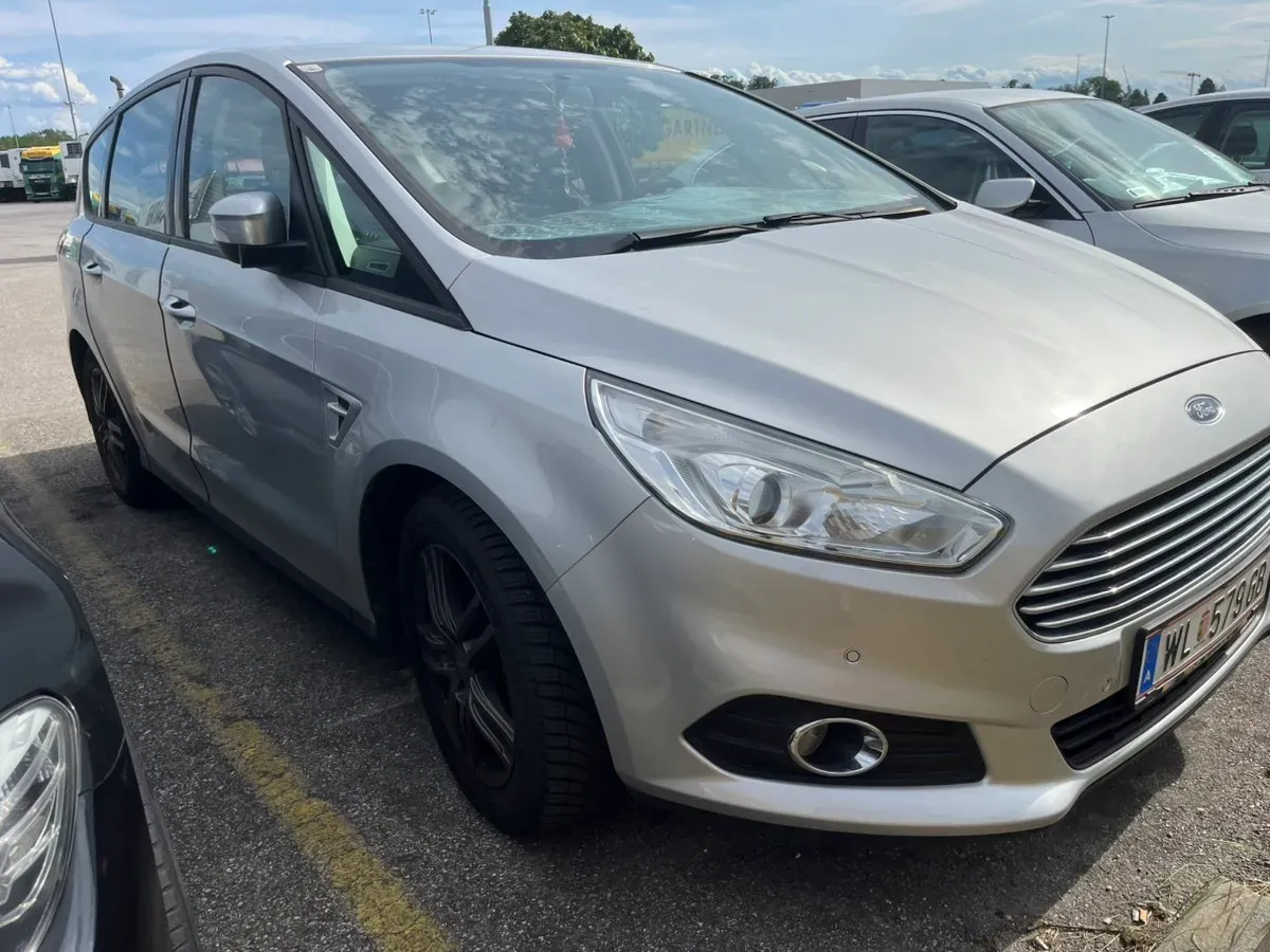 Ford S-Max 2015 photo 2