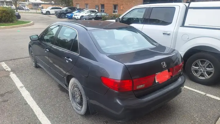 Honda Accord 2005 photo 2