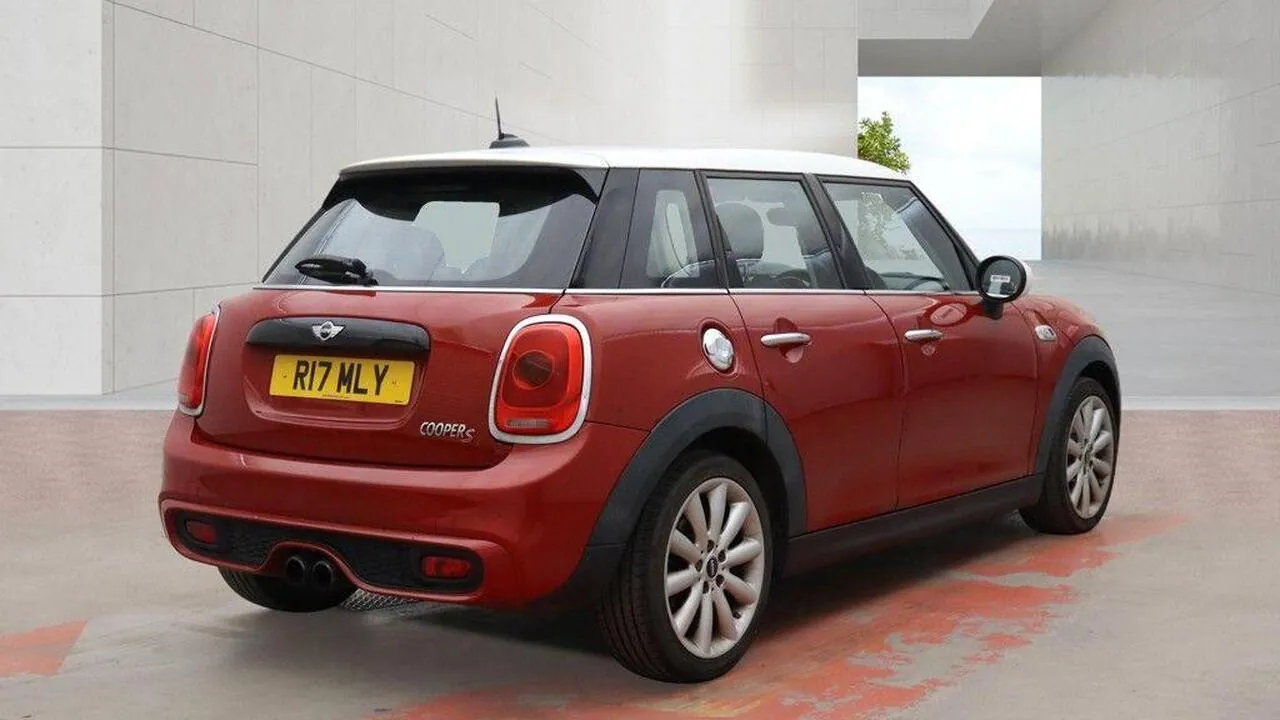 Mini Hatch 2017 photo 5