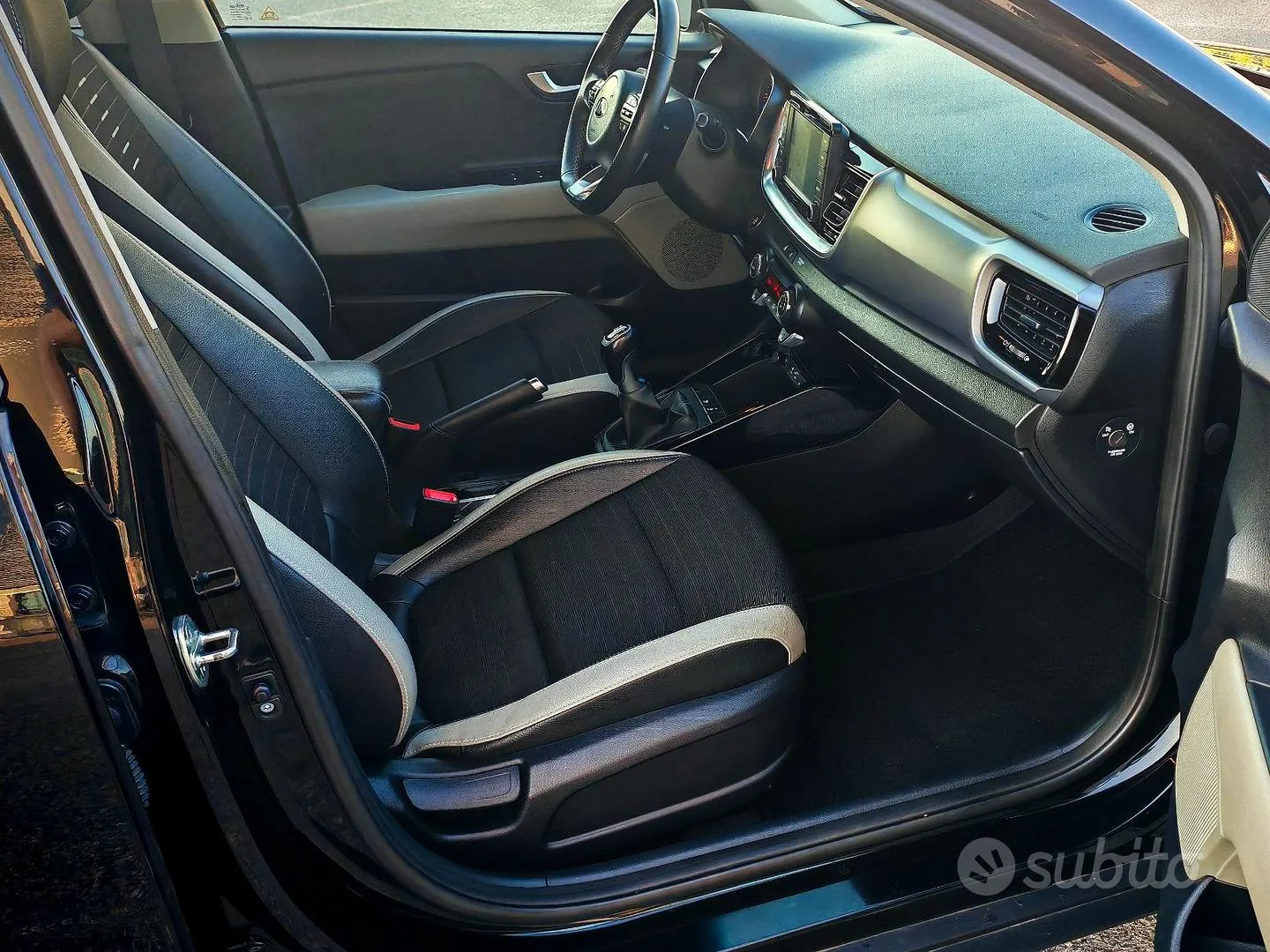 Kia Stonic 2019 photo 5