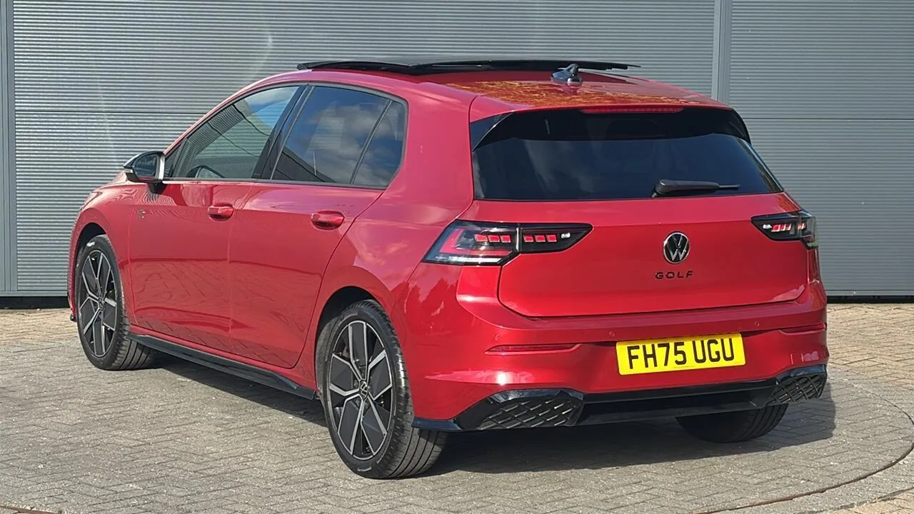 Volkswagen Golf 2026 photo 3