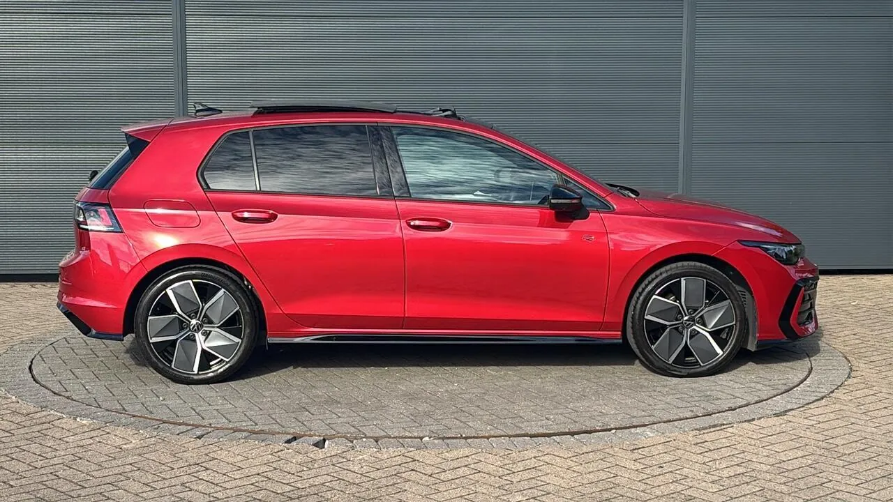Volkswagen Golf 2026 photo 4