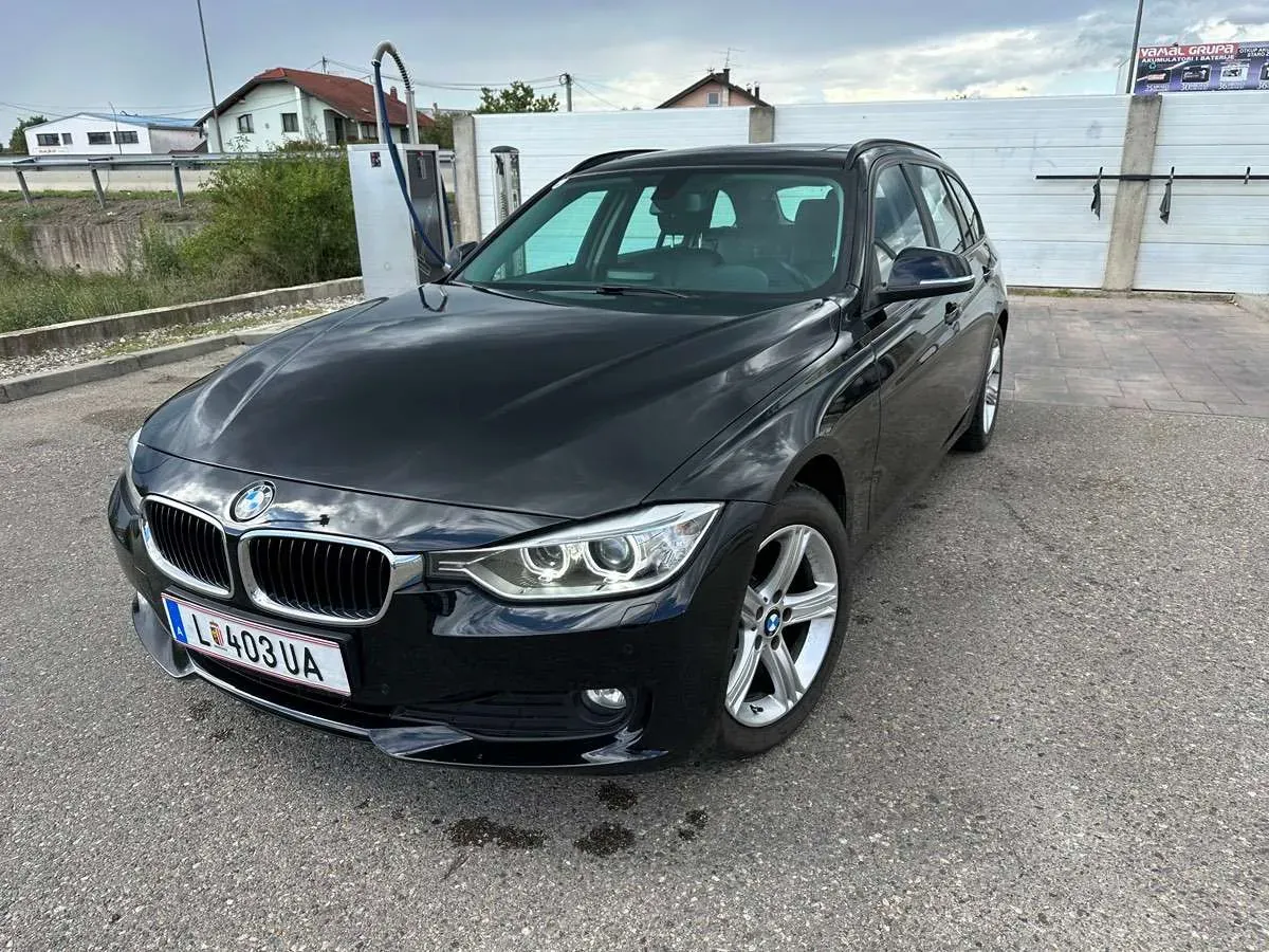 BMW 3 Series 2013 photo 2