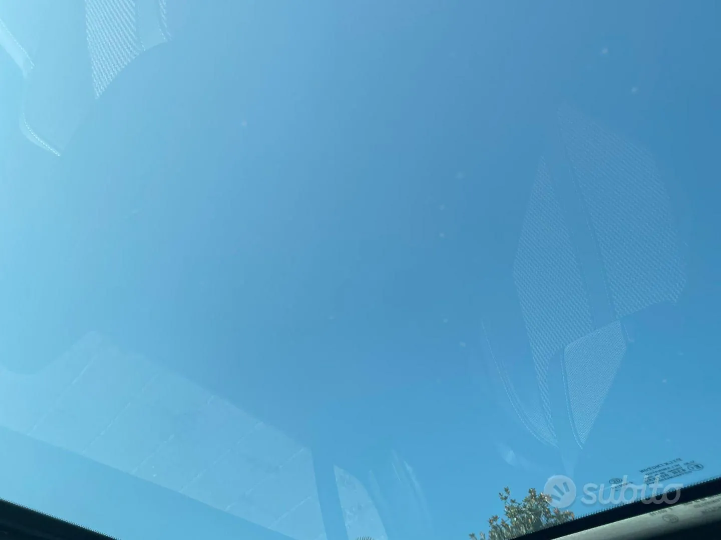 Peugeot 208 2024 photo 2