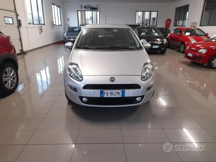 Fiat Punto 2015 photo 2