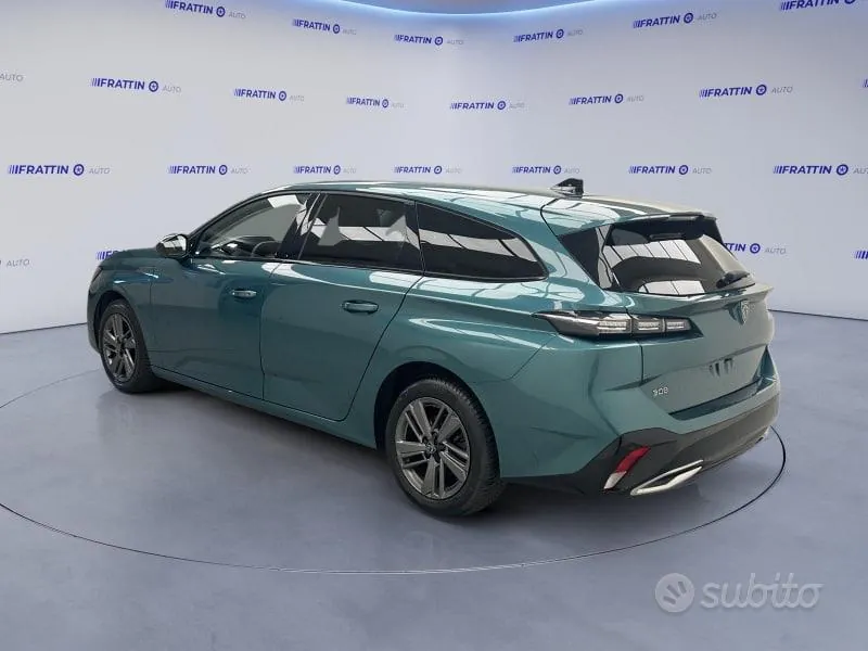 Peugeot 308 2024 photo 3