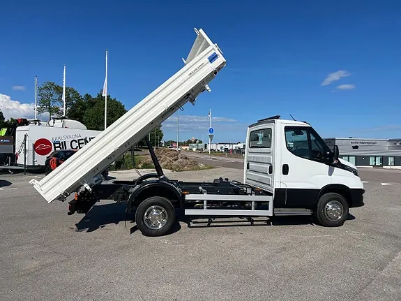 Iveco Daily 2024 photo 2
