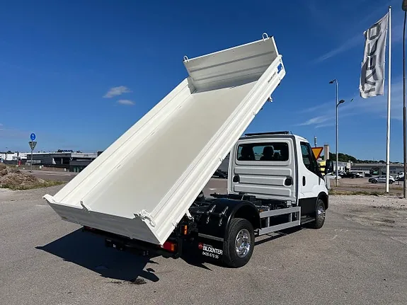 Iveco Daily 2024 photo 3