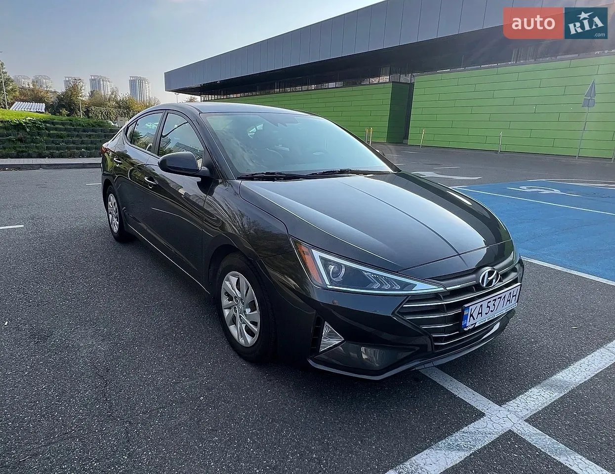 Hyundai Elantra 2020 photo 2