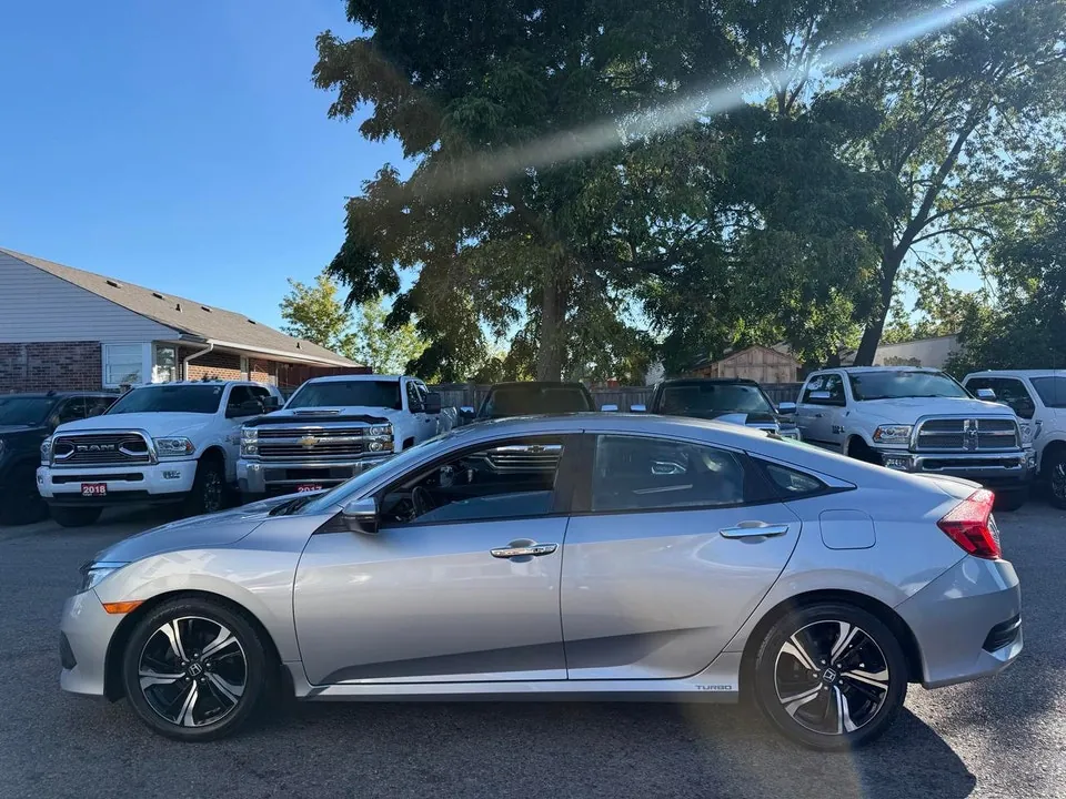 Honda Civic 2018 photo 4