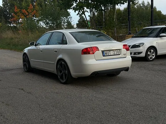 Audi A4 2005 photo 4