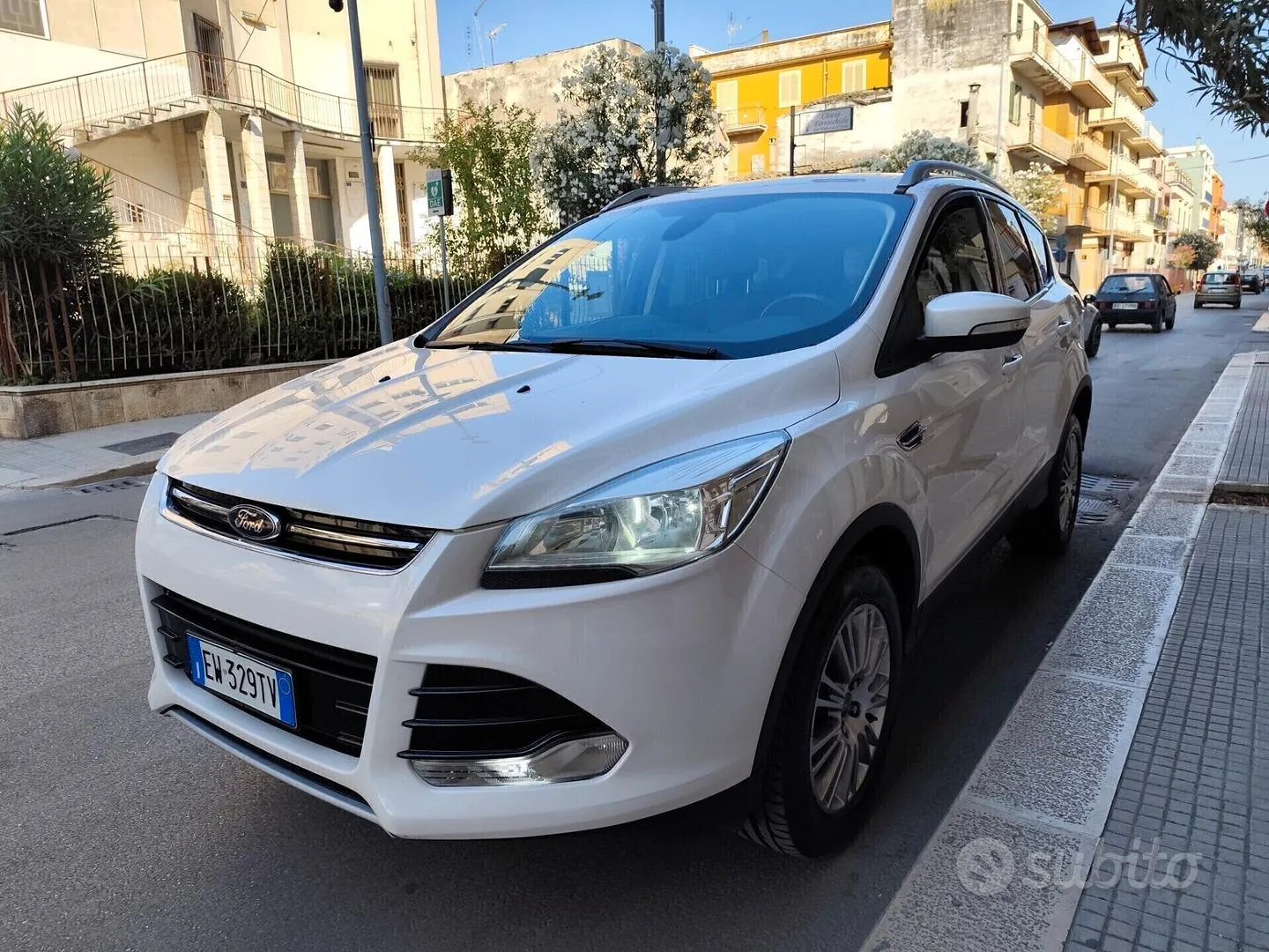 Ford Kuga 2014 photo 4
