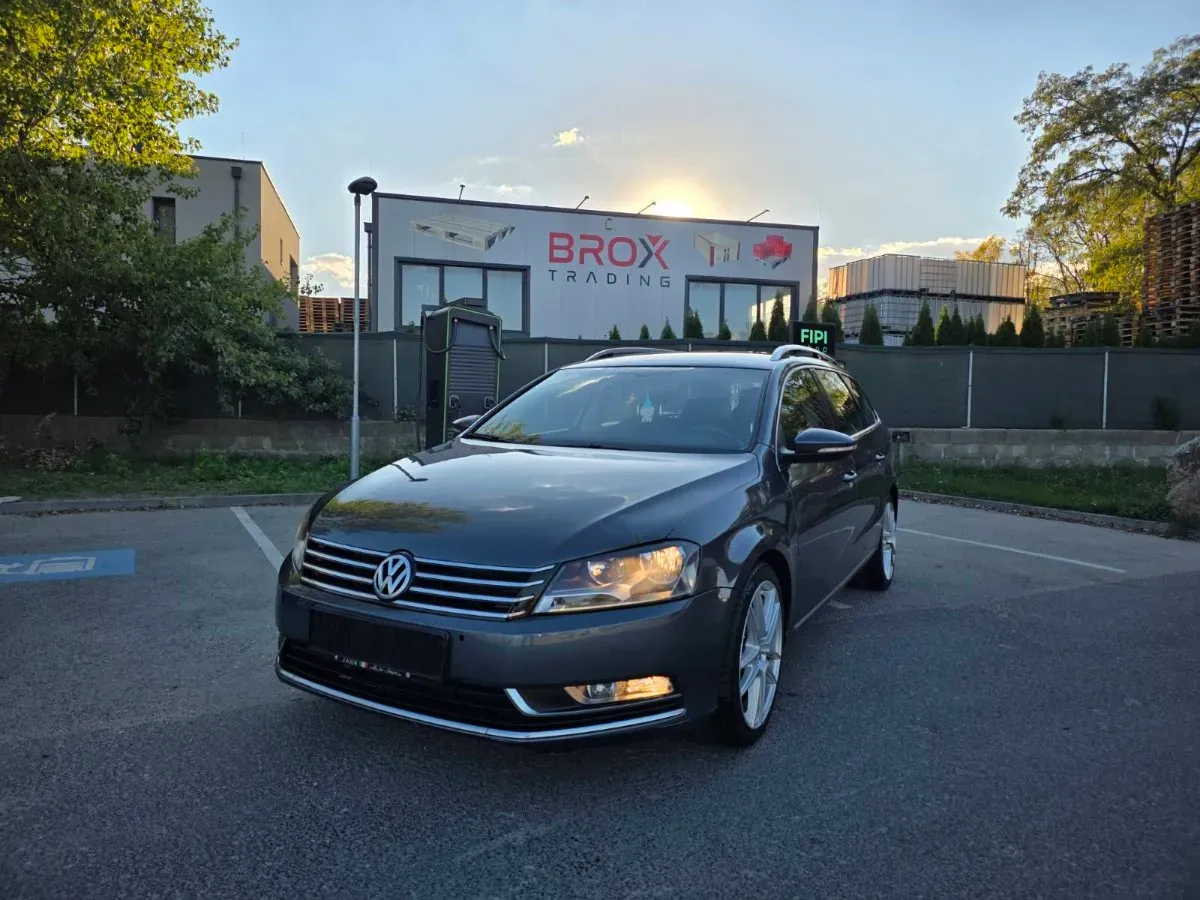 Volkswagen Passat 2011 photo 3