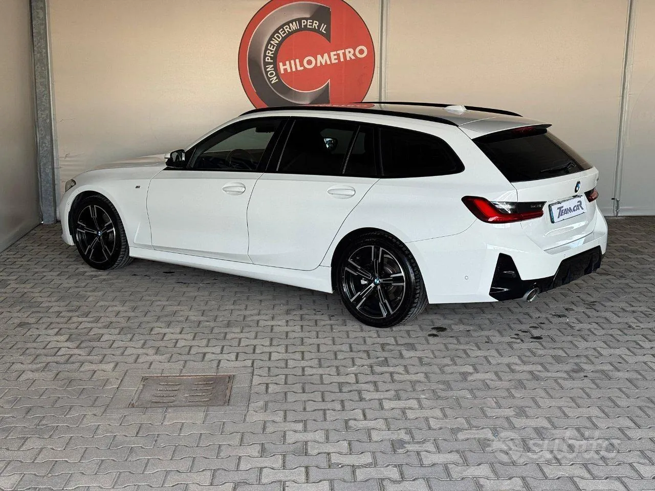 BMW 3 Series 2024 photo 3