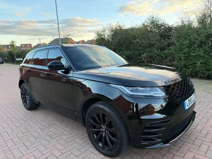 Land Rover Range Rover Velar 2019 photo 3