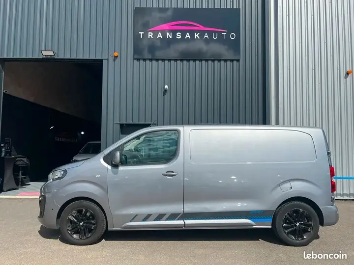 Peugeot Expert Combi 2021 photo 2
