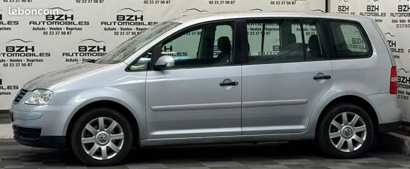 Volkswagen Touran 2005 photo 3